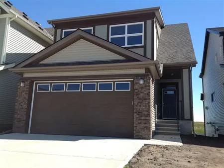 SHOW HOME NEW 4BEDRMs, MASTER BDRM, 3Bath RMs IMMEDIATELY!  Amazing Opportunity! | 122 Copperpond Street Southeast, Calgary