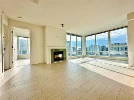 2 Bed 2 Bath Corner Unit 959 sqft Richmond high-rise near Skytrain