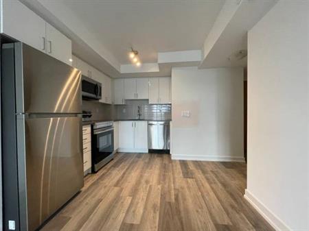 PICKERING - UNIVERSAL CITY 3 - BRAND-NEW CONDO - 2 BEDS & 2 BATHS