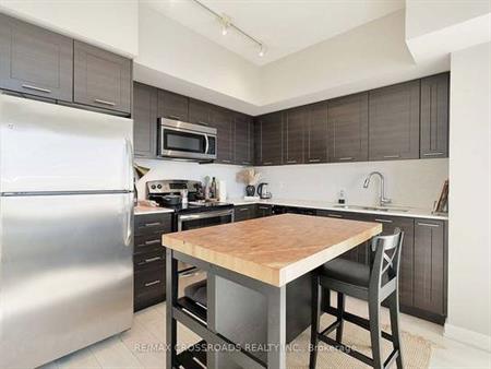 Mimico-Lake Shore Beautiful 2Bdrm Corner Upgrades Magnificient View