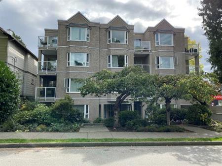 Kitsilano – Lovely 1 Bed Suite – Available NOW! (2066 W. 8 Ave)