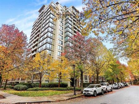 Large 2BR+2BA Richmond Apt w/ Stunning Views & Resort-like Amenities