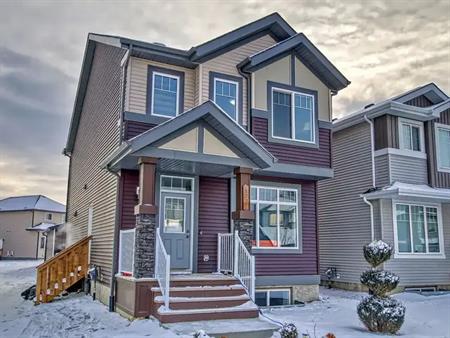 Nice Home in Cavanagh | 173 Cavanagh Common Southwest, Edmonton