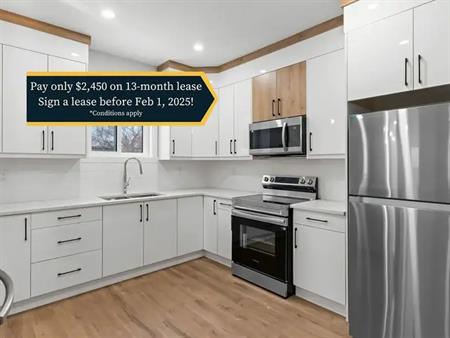 Stunning and Modern Main 3-bed with Huge Pantry Close to U of A! | Main2 - 11143 70 Avenue Northwest, Edmonton