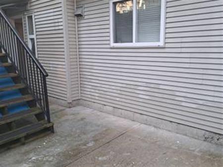 Family Dwelling, 3bd, 1bath, Utilities, Own Laundry