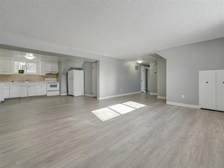 12208 128 Avenue NW | 12208 128 Avenue, Edmonton