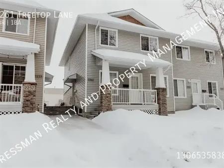 2261 Treetop Lane | 2261 Treetop Lane, Regina