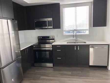 BRAND NEW 3 BEDROOM 2 BATHS CONDO IN FLEETWOOD AREA