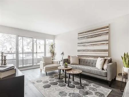 Grandview Terrace | 71 Grand Ave., London