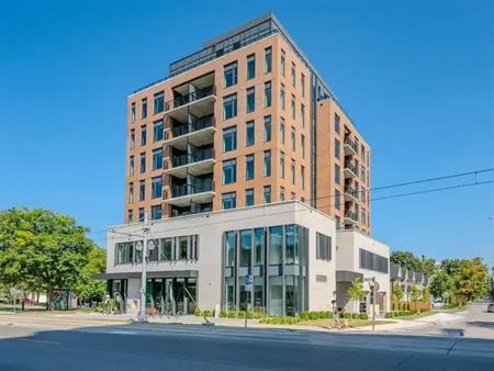 Uptown 168 | 168 King Street South, Waterloo