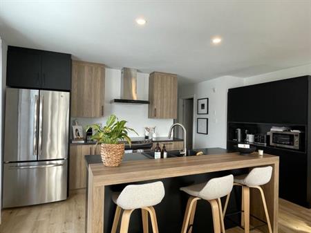 Appartement 4 1/2 lumineux à louer