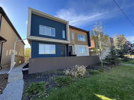 #1, 2233 26th Ave SW | #1 - 2233 26 Avenue Southwest, Calgary