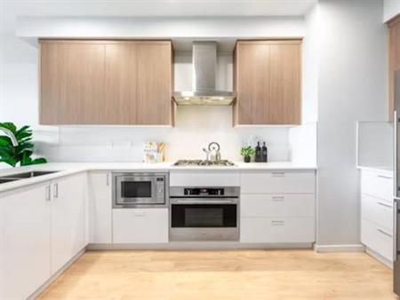 2 Bed 1 Bath - Kingsway/Metrotown