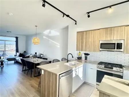 2 Bed and 2.5 Bath with Central AC -Modern Townhouse in Walden | Calgary