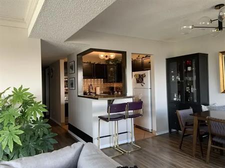 Top Floor Corner Unit with City Views | 6 - 2415 14A Street Southwest, Calgary