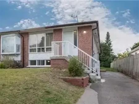 Great affordable 3-bedroom apartment in family friendly area | 16 Redpath Road, Barrie