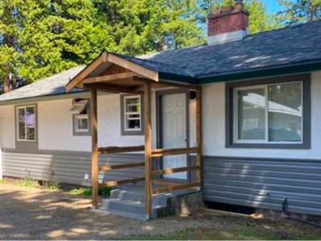 3 bedroom house for rent Campbell River