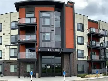 Fantastic 2 bed, 2 bath unit in Ambleside. Main floor, in suite laundry | 320 Ambleside Link Southwest, Edmonton