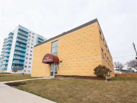 1139 Grant | 1139 Grant Avenue, Winnipeg