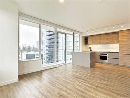 University District | Unfurnished 2 Bed 2 Bath A/C Close to SFU & KPU