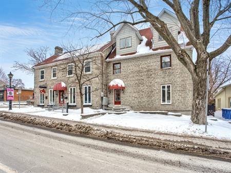 BEAU 2 CHAMBRES - AYLMER