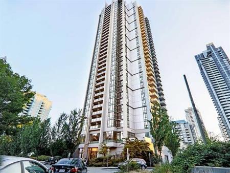 Pet Friendly! 2bdms, 2baths, 1den Hi-Rise near Coquitlam Centre