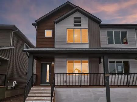 Newly Built 3-bedroom, bonus room and a 2.5 bathroom | 21454 Sheriff King Street Southwest, Calgary