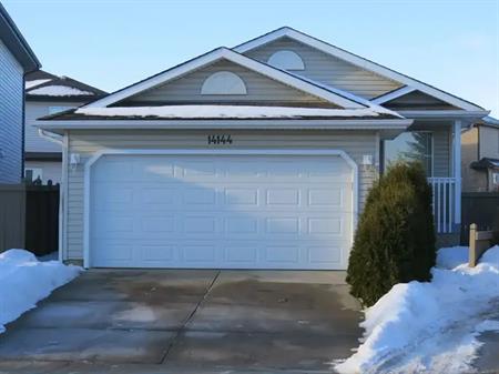 Hudson Park House 3 Bedroom 2 Bathroom Double Attached Garage | 14144 136 Street Northwest, Edmonton