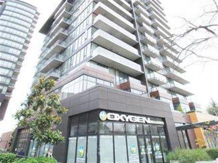 Luxury hi-rise with air cond “Granville at 70th” - 8588 Cornish Street