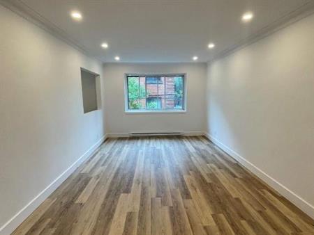 3 CH - 1 SDB - Montréal - $1,455 /mo