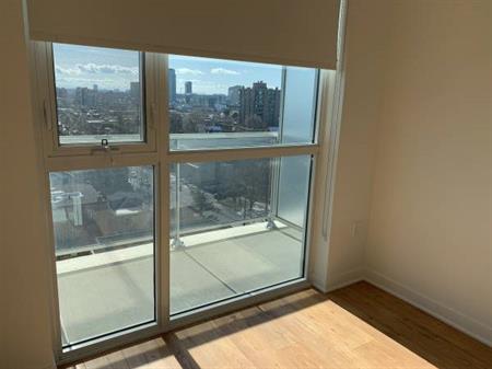 Modern 1-Bedroom Apartment in Downtown Ottawa– Available Feb 1st