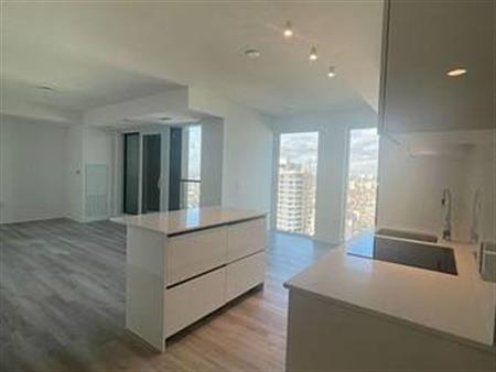 3 Bedroom, 2 Bathroom - Artist's Alley Condos