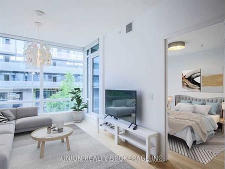 1+1 Bedroom, 1 Bathroom - Canary District Condos