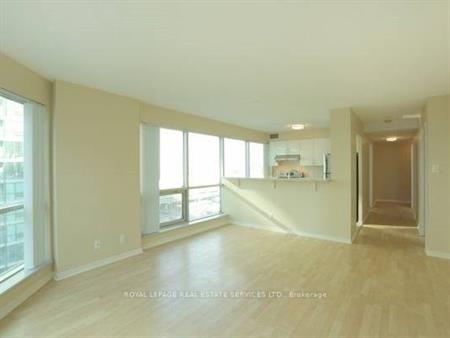 2 Bedroom, 2 Bathroom - Yonge Condos