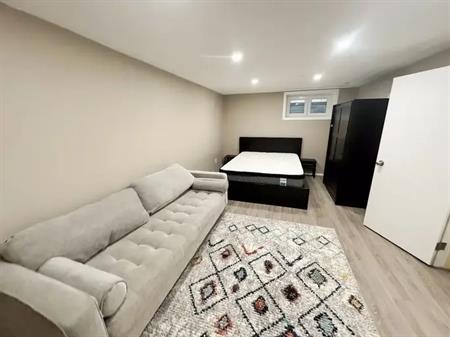 Basement 3bed/1bath for rent | 628 Seymour Avenue Southwest, Calgary