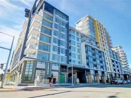 2 bedroom 2 bathroom 8F Condo Richmond near Capstan Station