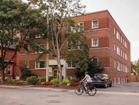 45 Somerset | 45 Somerset St. W, Ottawa