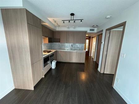 Apartment 1B1B1Den in rmd