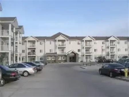 Welcome home! Great 2 Bedroom Condo in amazing location. | 122 - 9525 162 Ave, Edmonton