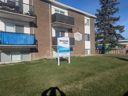 Westside Place | 10040 151 Street, Edmonton