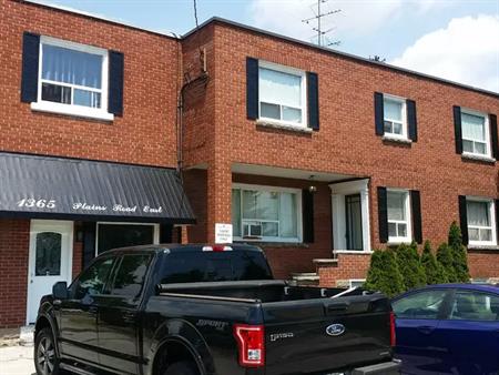 Clean Bachelor Apartment, Burlington, $1295/month | 1365 Plains Road East, Burlington