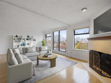 Spacious 1-Bedroom + Den with Stunning False Creek Views