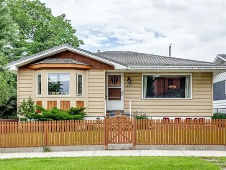 3 bedroom 2 bath Solid house available April 1 2025 | 440 8A Street Northeast, Calgary