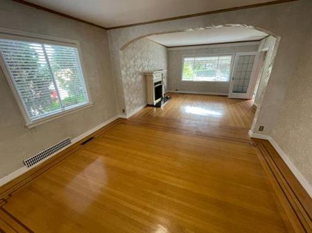 TWO BEDROOM & ONE BATHROOM ON TOP LEVEL OF HOUSE JUST OFF CAMBIE STREE