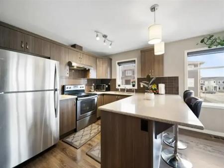 3 bed 2.5 bath Townhouse available for February 1st | 82 Cityscape Court Northeast, Calgary