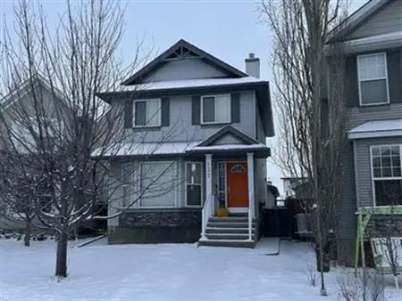 Beautiful 3 Bedroom Single Detached Home With Garage In Cranstan | 137 Cranberry Square Southeast, Calgary