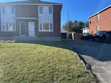 3 bedroom semi at Bank and Heron | 2418 Falcon Avenue, Ottawa