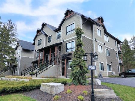 Condo haut de gamme à louer à Bromont (Gestion Marc Breton)