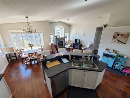 2 Bed 1 Bath Townhouse - Royal Oak, NW, Calgary