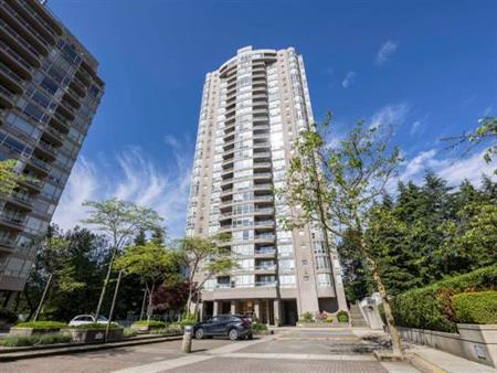 furnished 1 Private Bedroom Condo in Lougheed Mall Burnaby. SFU.BCIT